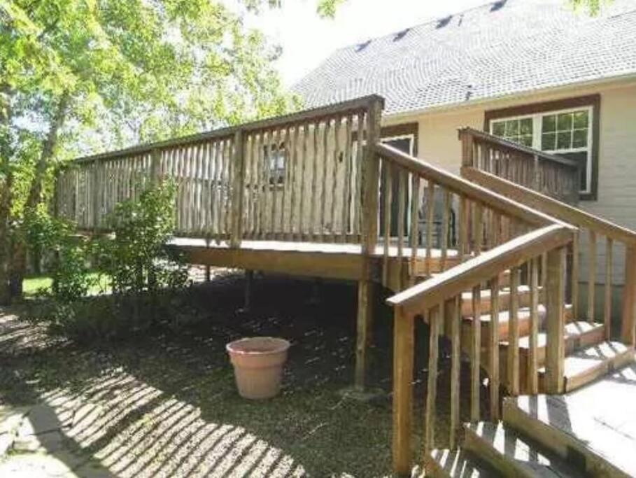 Wow! Spacious Retreat & Amazing Yard 2400+4Bd/3Bth Wichita Exterior photo