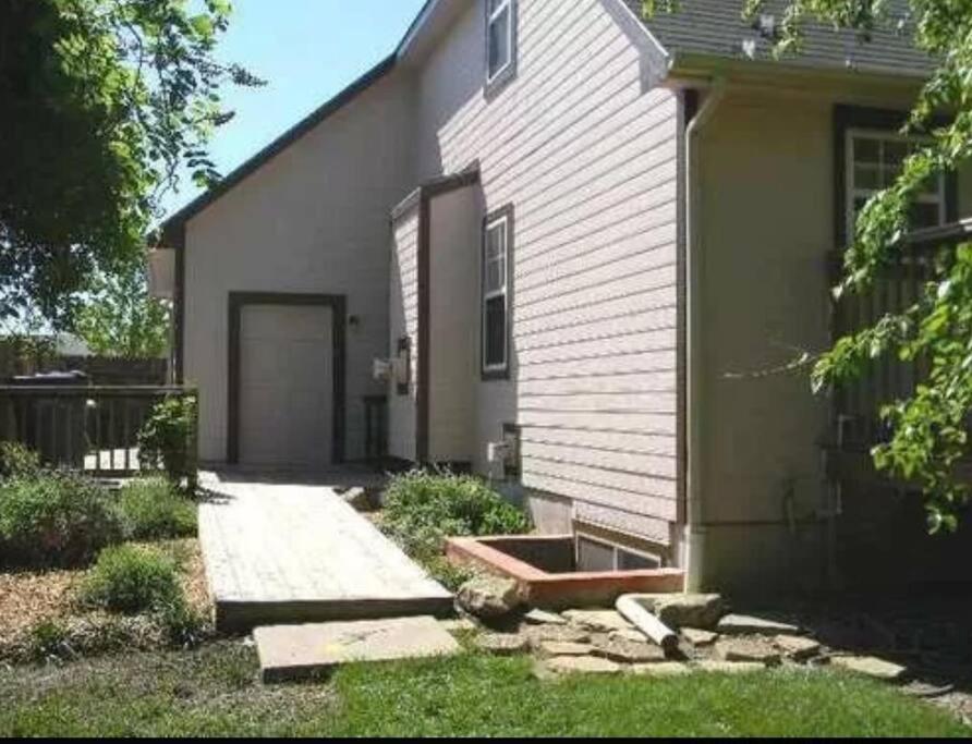 Wow! Spacious Retreat & Amazing Yard 2400+4Bd/3Bth Wichita Exterior photo